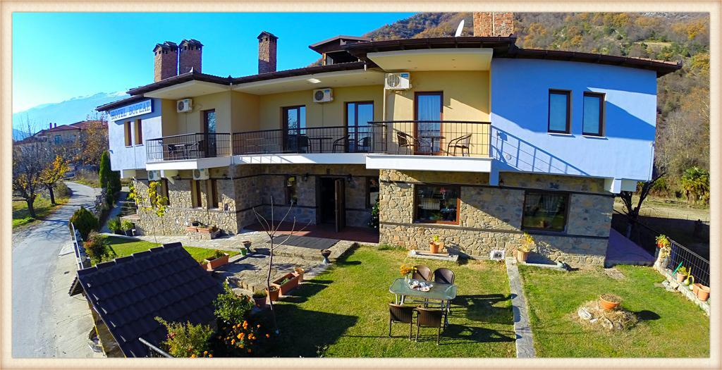 Voreas Hotel Káto Loutrákion المظهر الخارجي الصورة