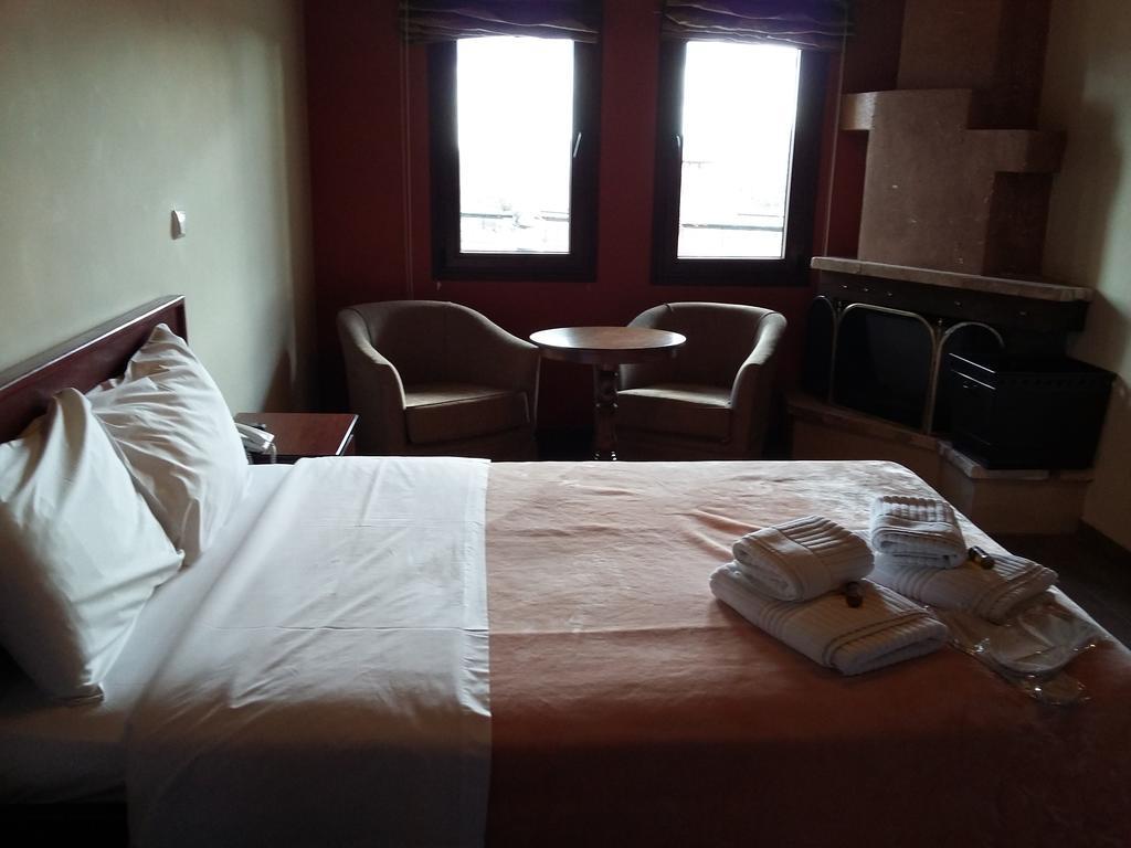 Voreas Hotel Káto Loutrákion الغرفة الصورة